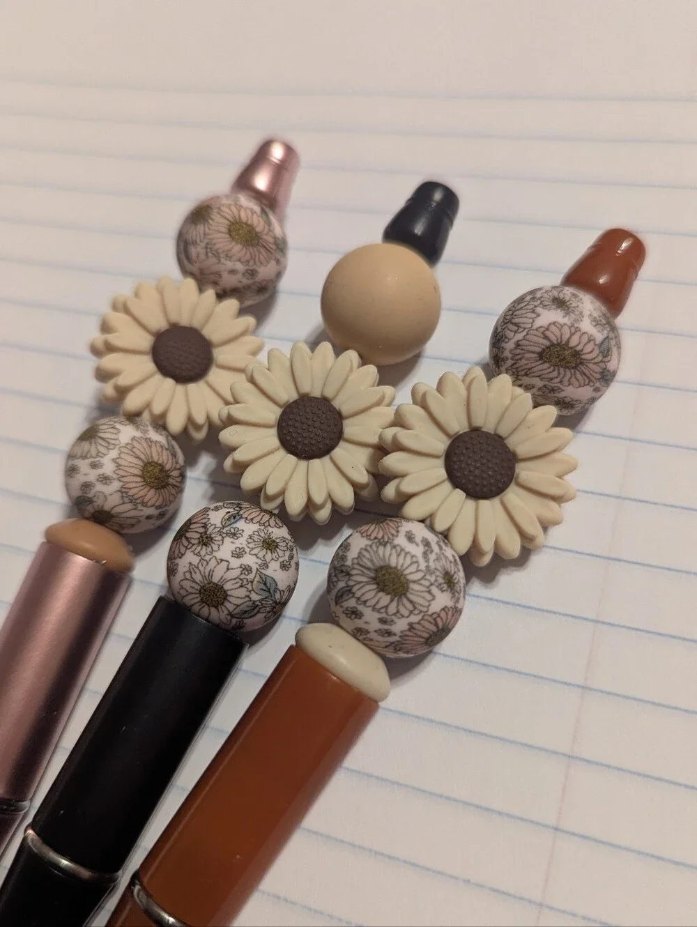 Tan Sunflower Silicone Beaded pens